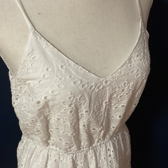 Japna Eyeless Dress White Spaghetti Straps - Picture 5 of 8